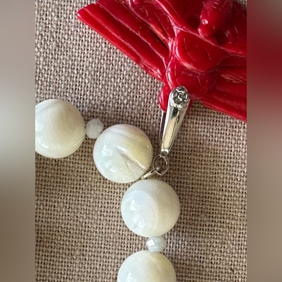 20 inch Coral and MOP bead necklace NWOT - Picture 6 of 15